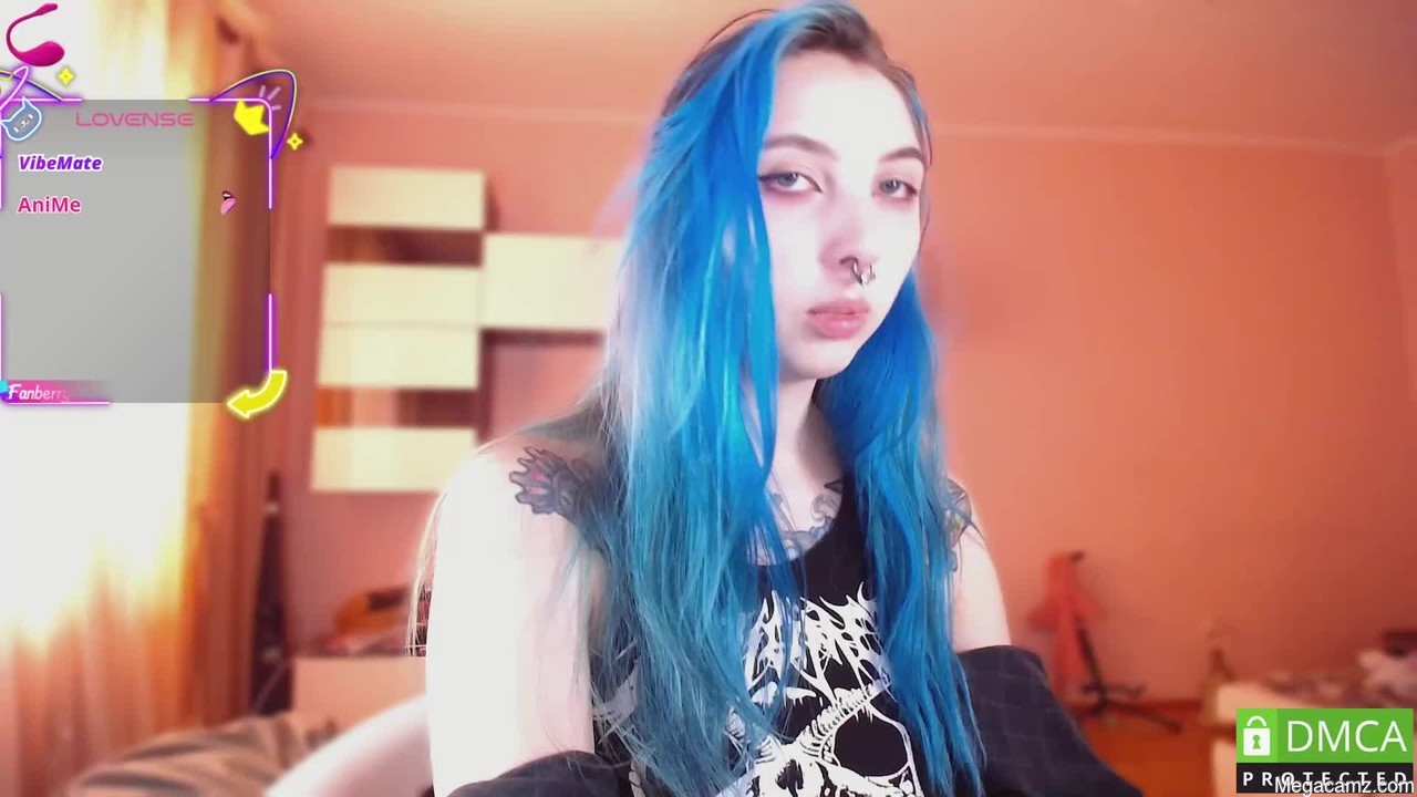 Justmeowgirl