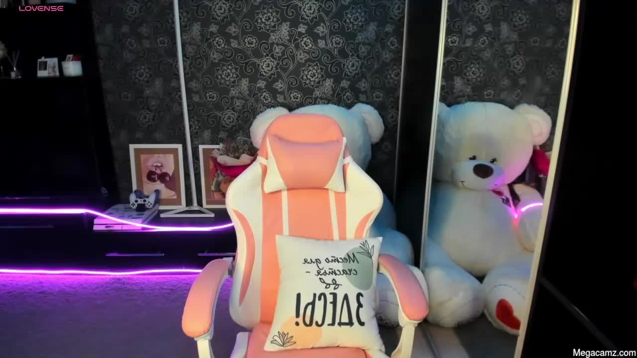 Emiliyaqueen