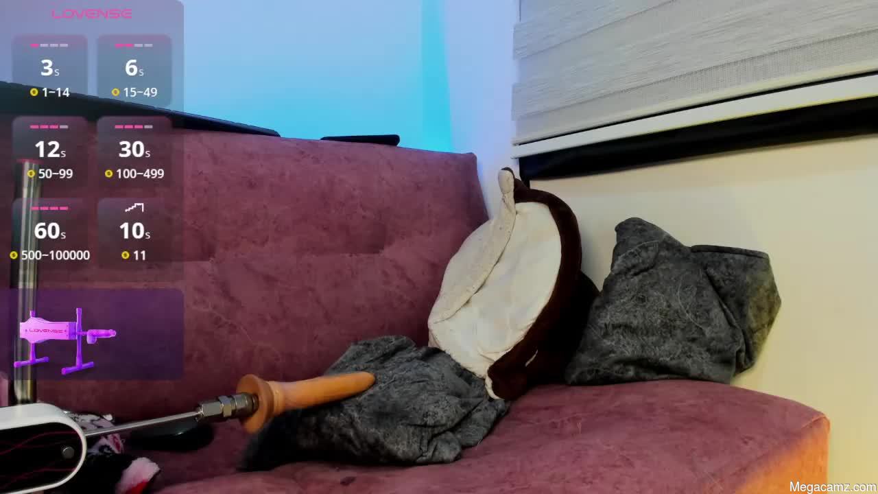 Leila_petitee