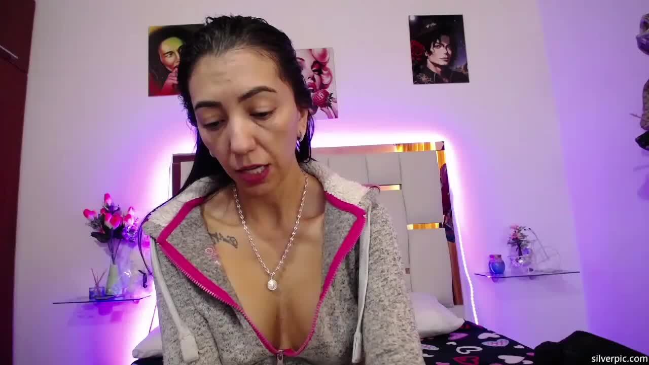 Lunazambrano18