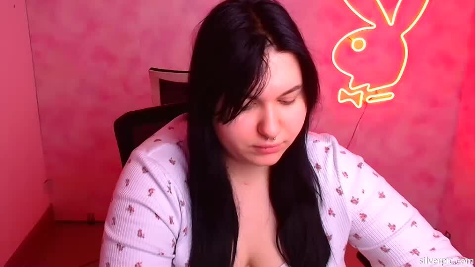 Lini_mur
