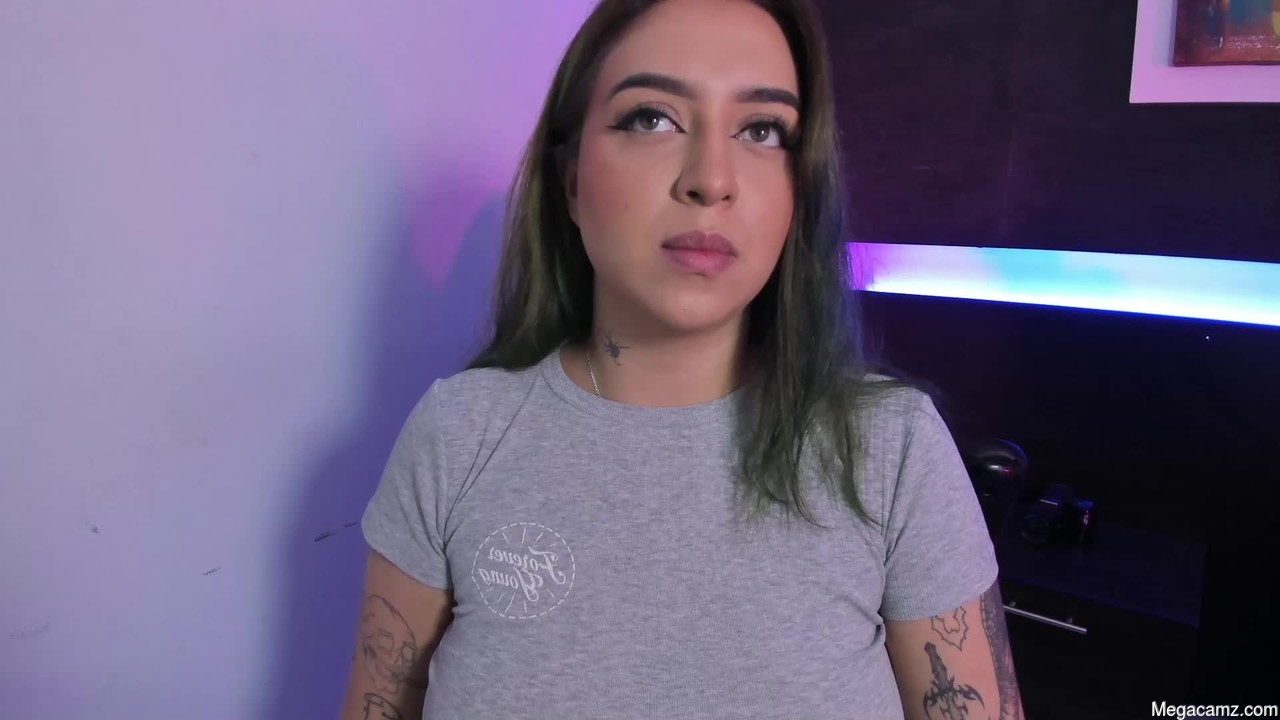 Annikamerliahh_