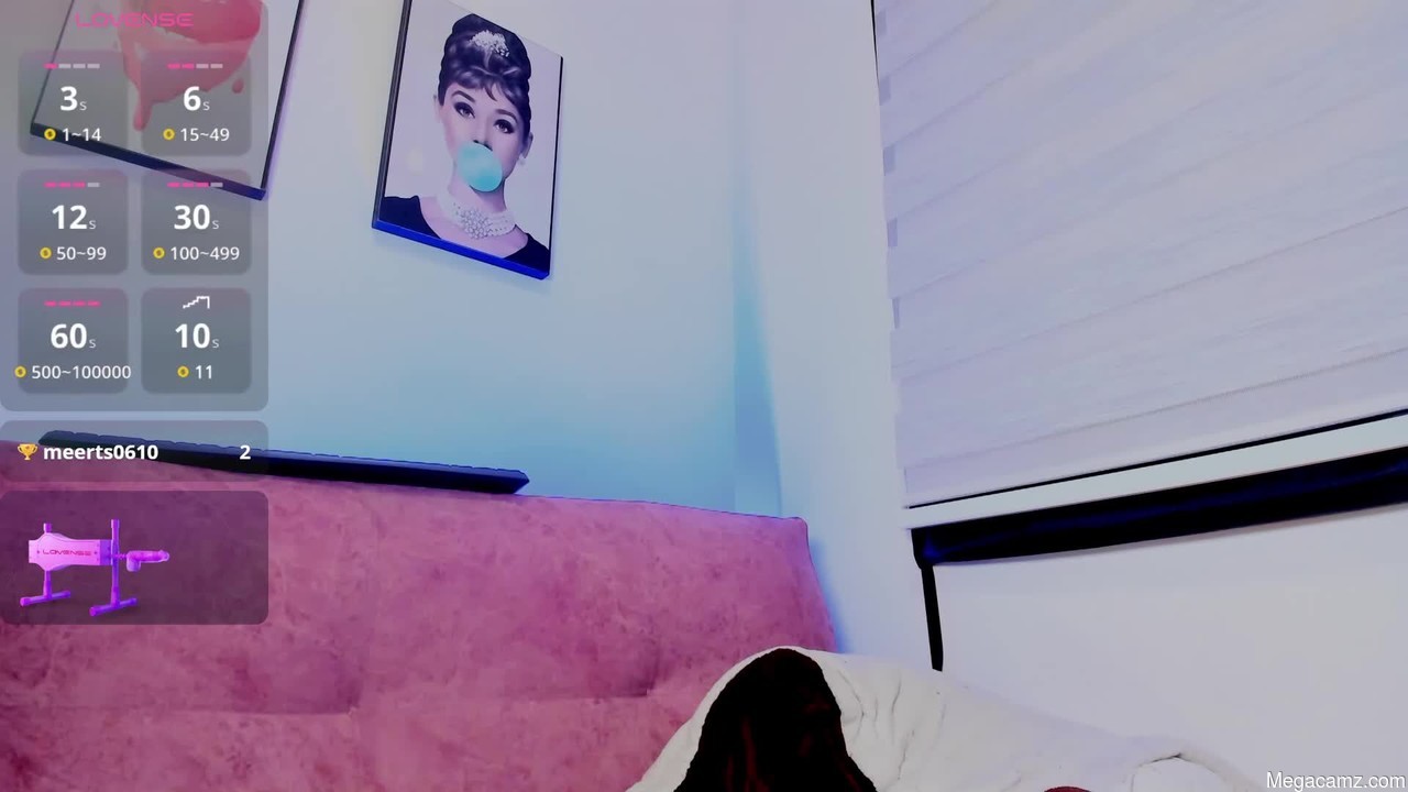 Leila_petitee