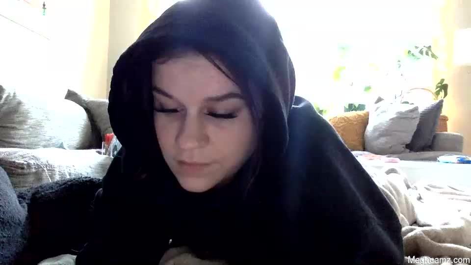Basicbrunette
