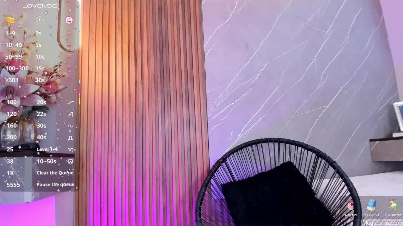 Ariana_jhonson11