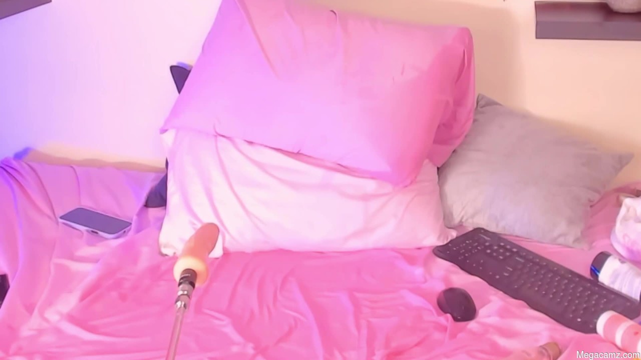 Kinky_kylie18