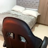 Laura_d23