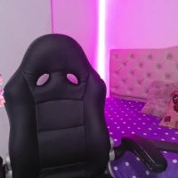 Laura_hot19
