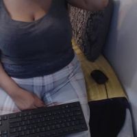 Xxxbustybabe27x