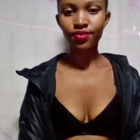 Nathalie004