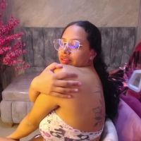 Zhara_rose_sub