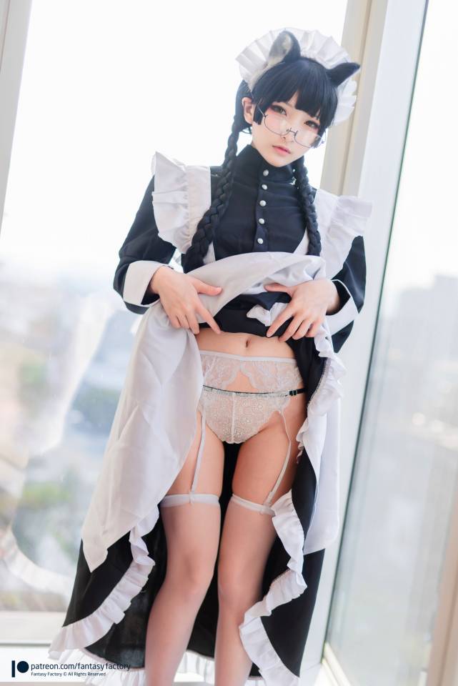 Fantasy-Factory-Cat-Maid-003.jpg