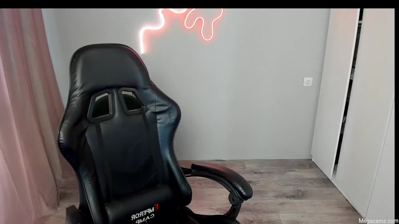 Kira_taylors_