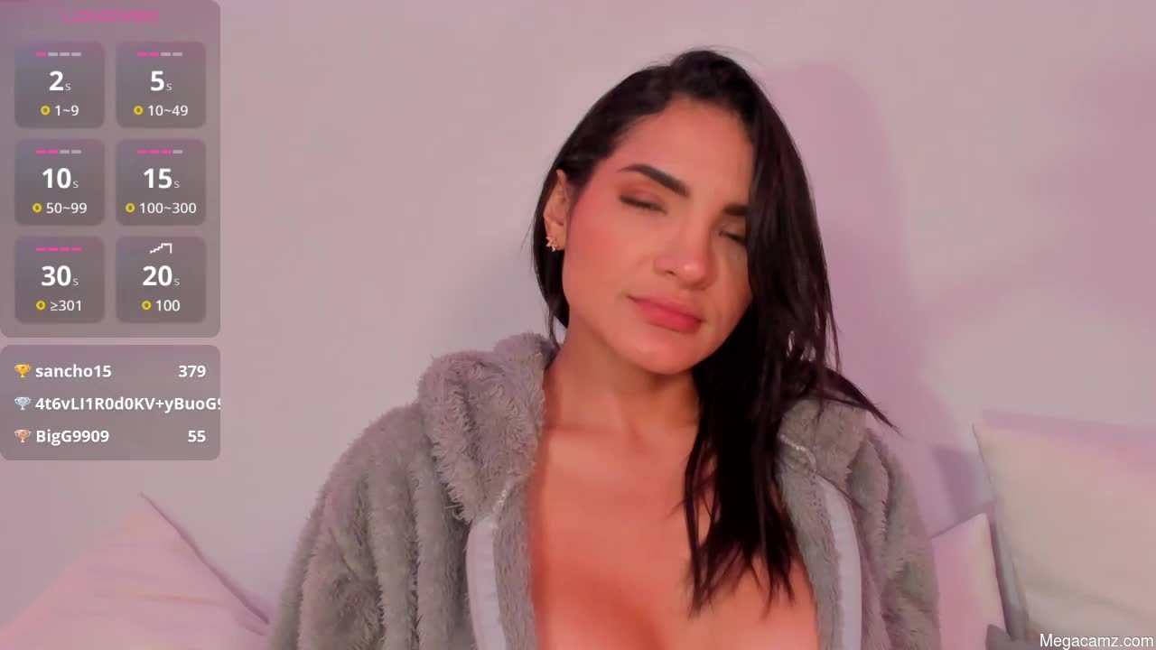 Sofiaa_brown_