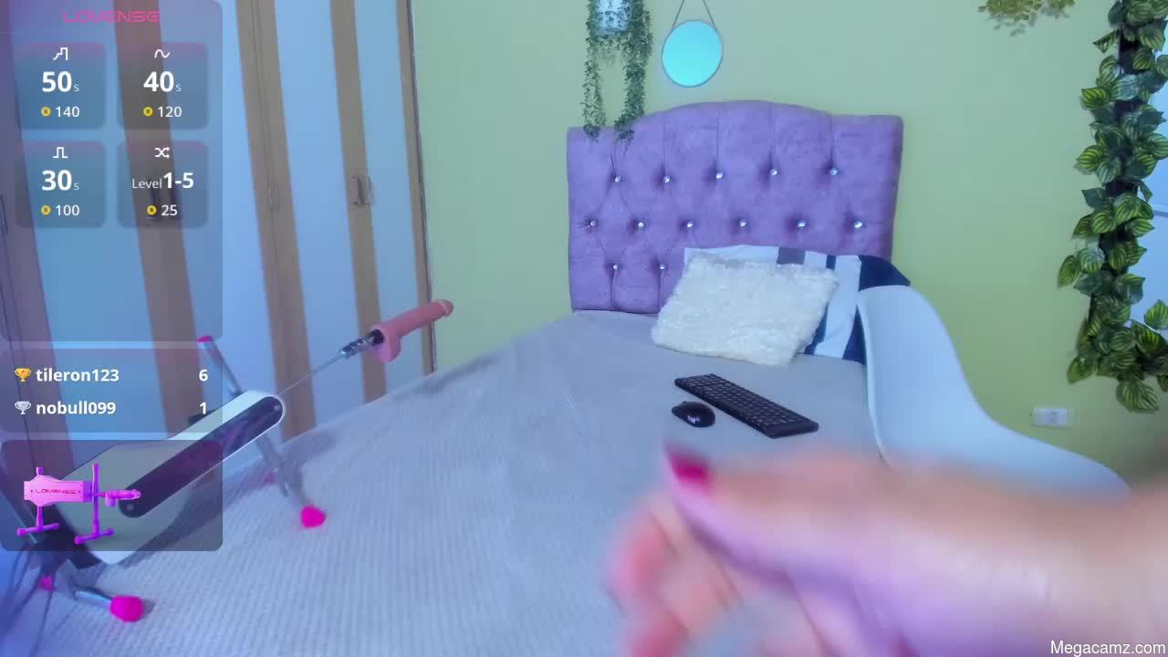 Megan_hawks