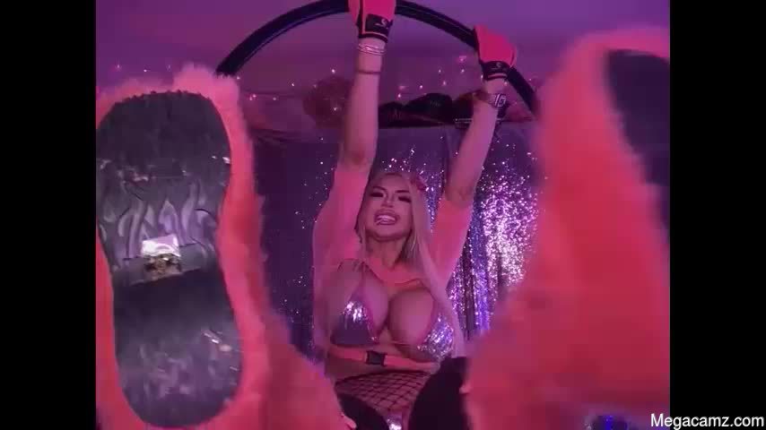 Plasticfuckdoll
