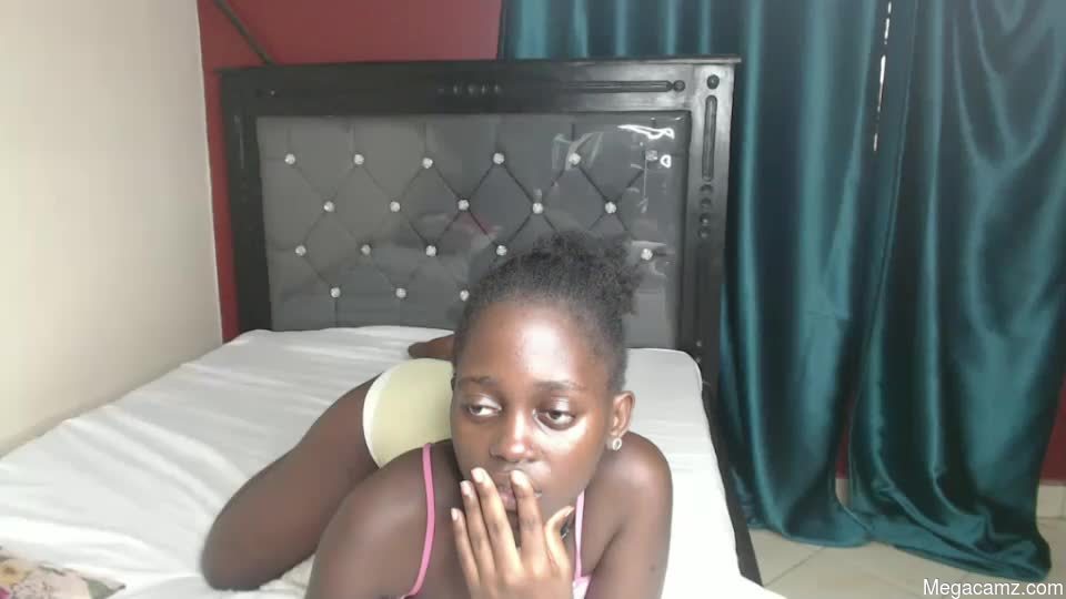 Hornybella4