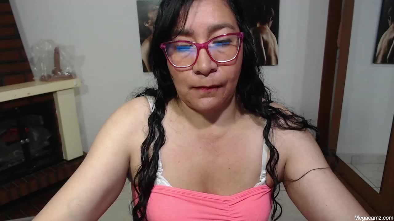 Grace_mature_milf