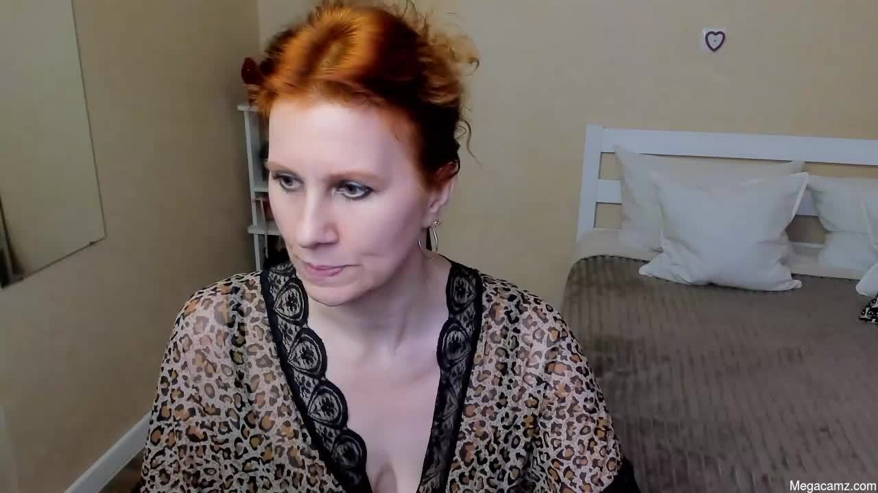 Seductive_foxy_