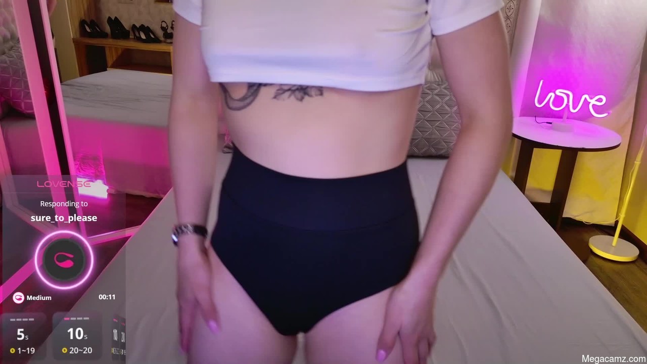 Alice_gold__