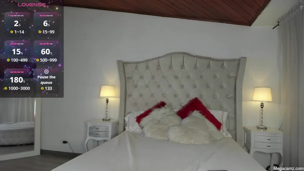 Naughtykitty4