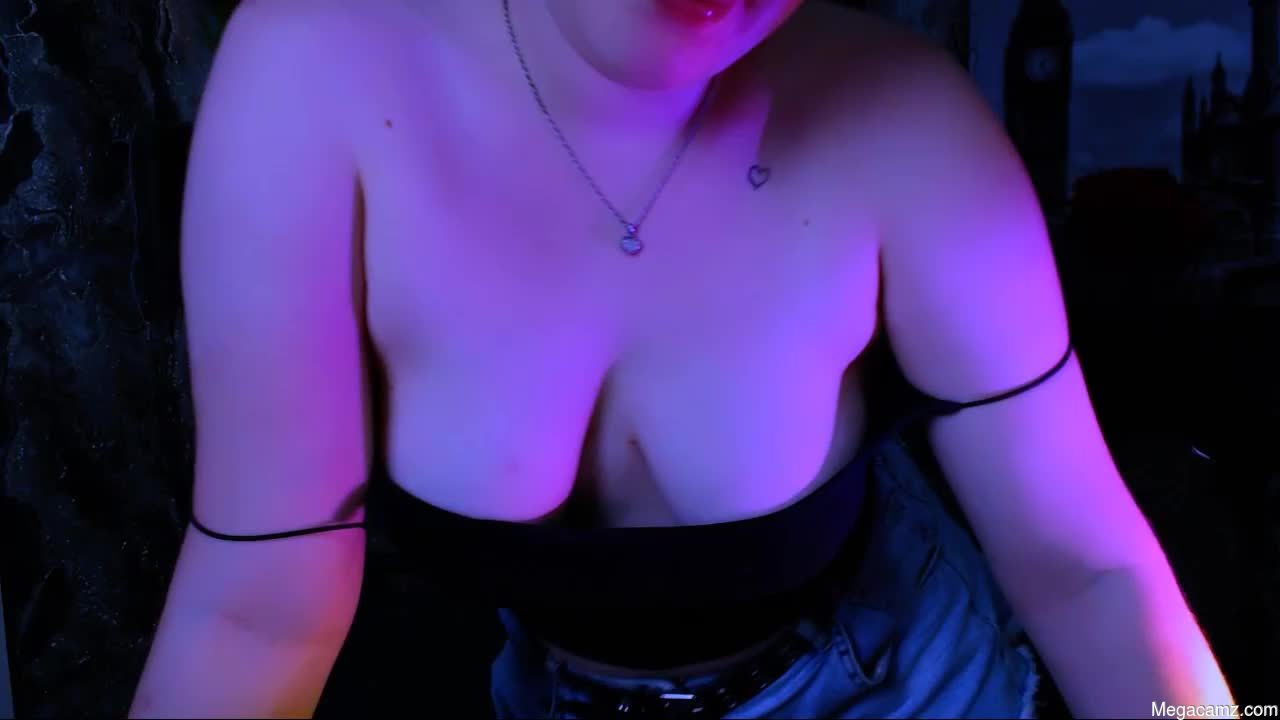 Alisiakiss_