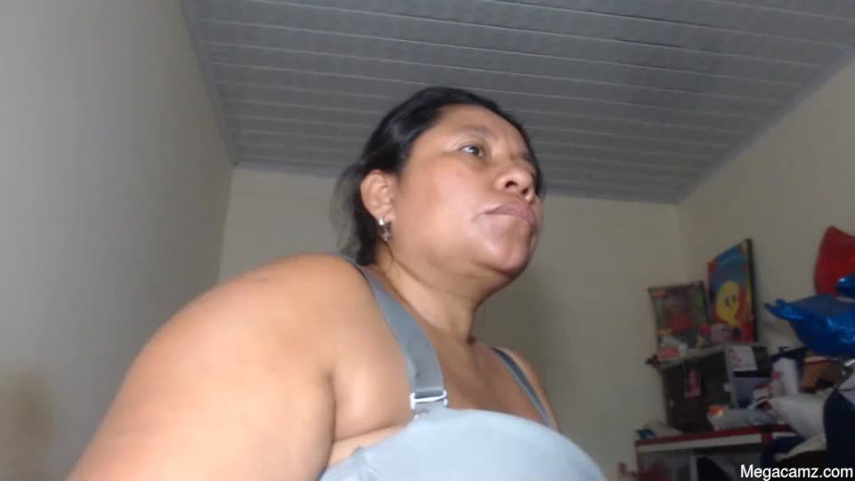 Kloe_boobs