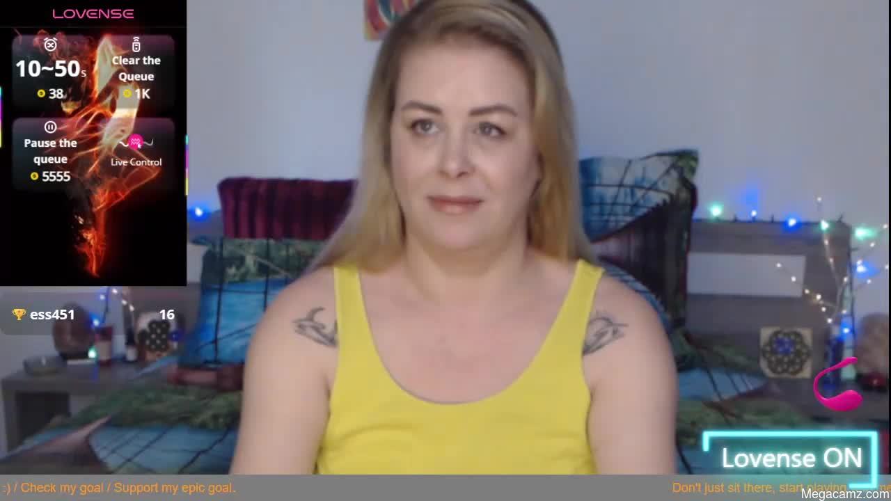 Thefoxyone25