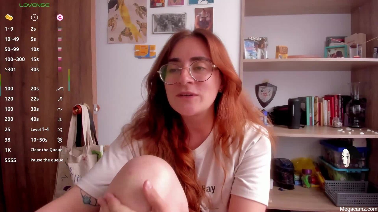 Linda_giggle