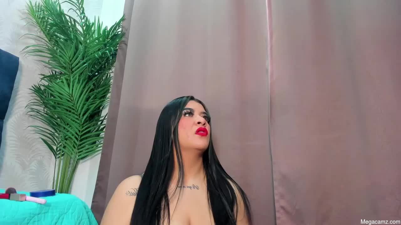 Pretty_bigboobs_